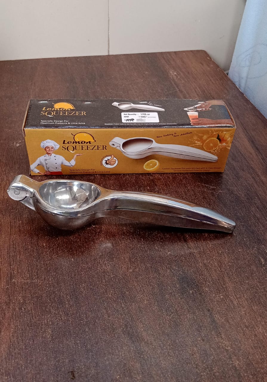 Premium Lemon Squeezer, Large Heavy Duty Handheld Juicer (1 Pc)